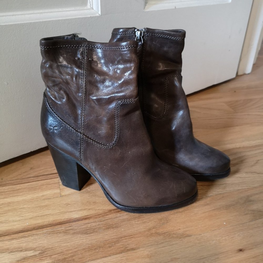 Frye Patty Artisan Zip Bootie